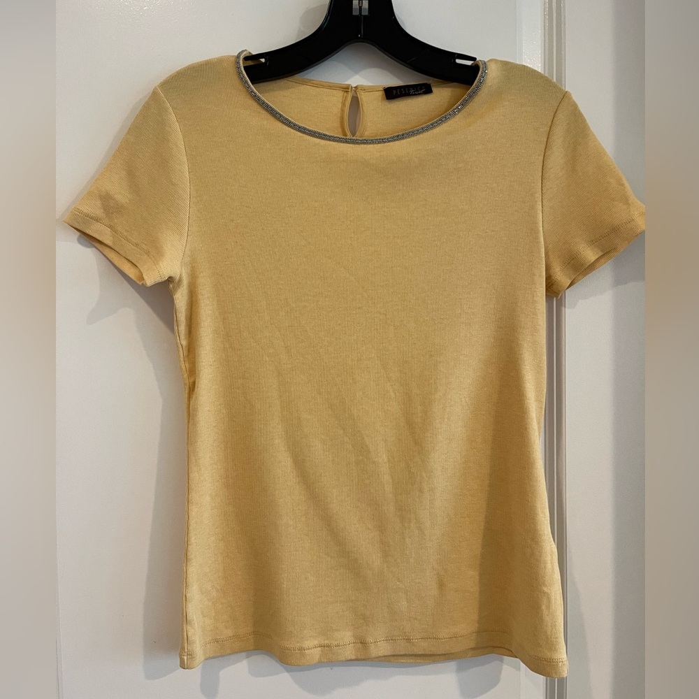 Peserico yellow Short Sleeve Top, size 44 (US 6)